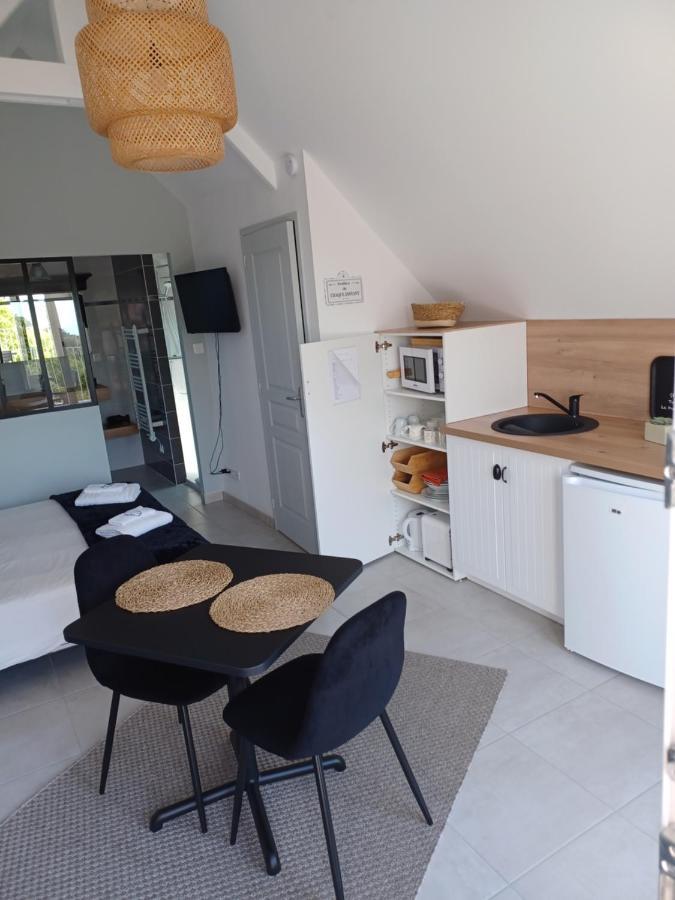 Appartement Lu'Ermael Avec Vue Mont Saint Michel Courtils ภายนอก รูปภาพ