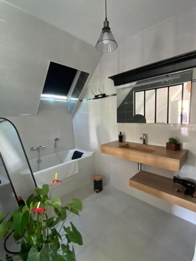 Appartement Lu'Ermael Avec Vue Mont Saint Michel Courtils ภายนอก รูปภาพ
